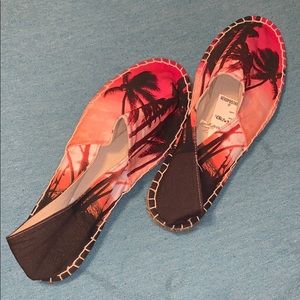 Aeropostale slip on shoes